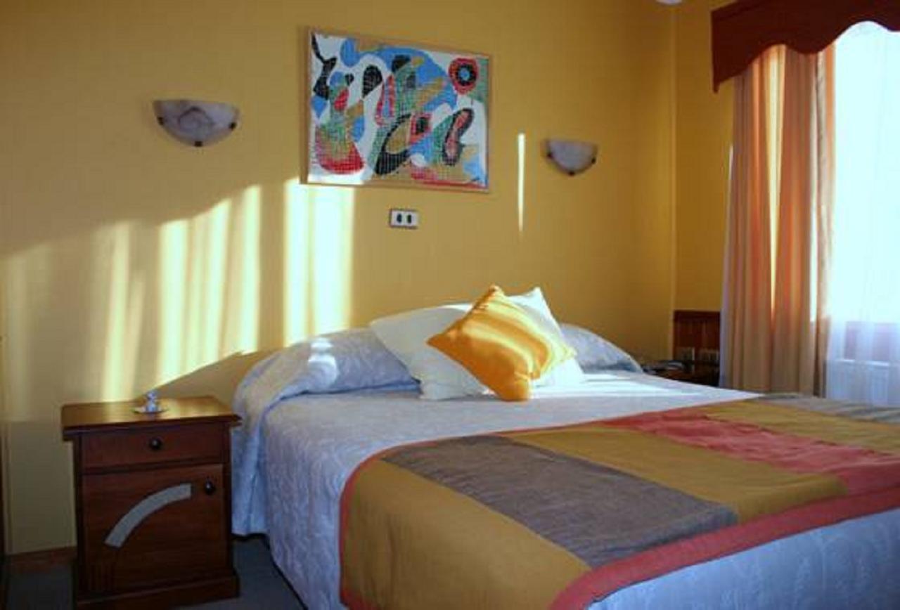 Hotel Caleta San Miguel Exterior photo